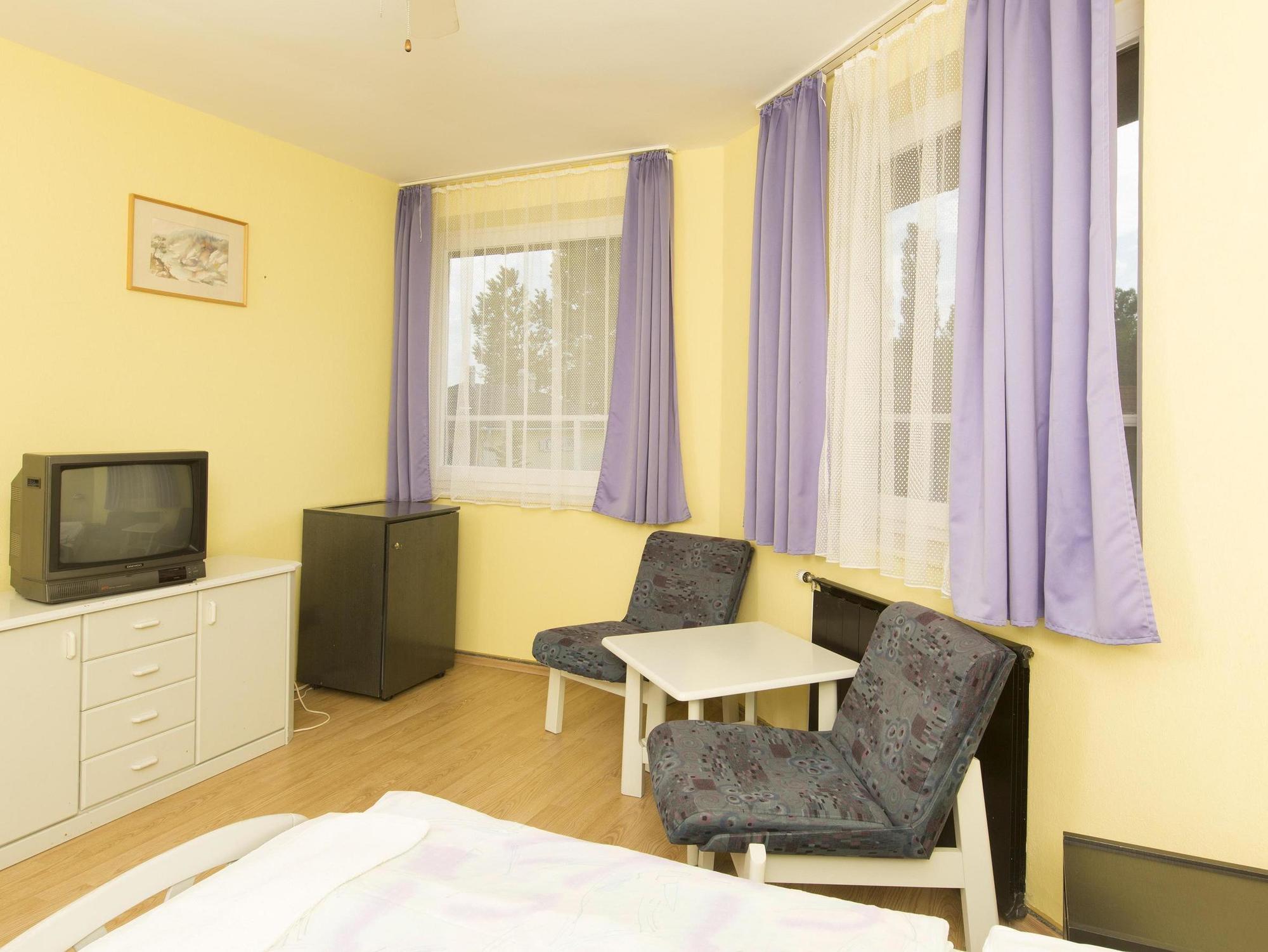 Hotel Francoise Balatonlelle Dış mekan fotoğraf