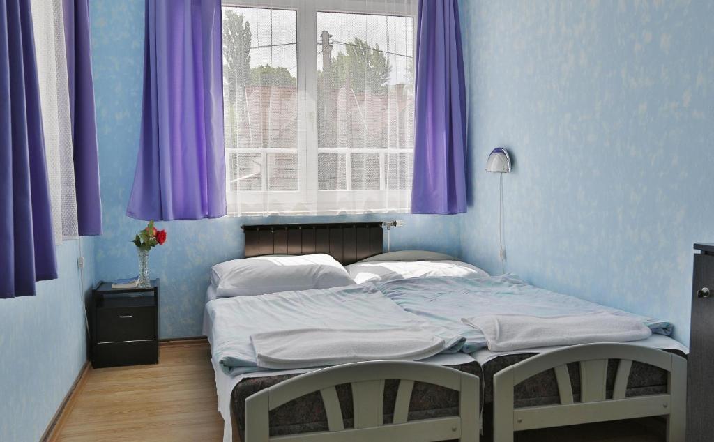 Hotel Francoise Balatonlelle Oda fotoğraf