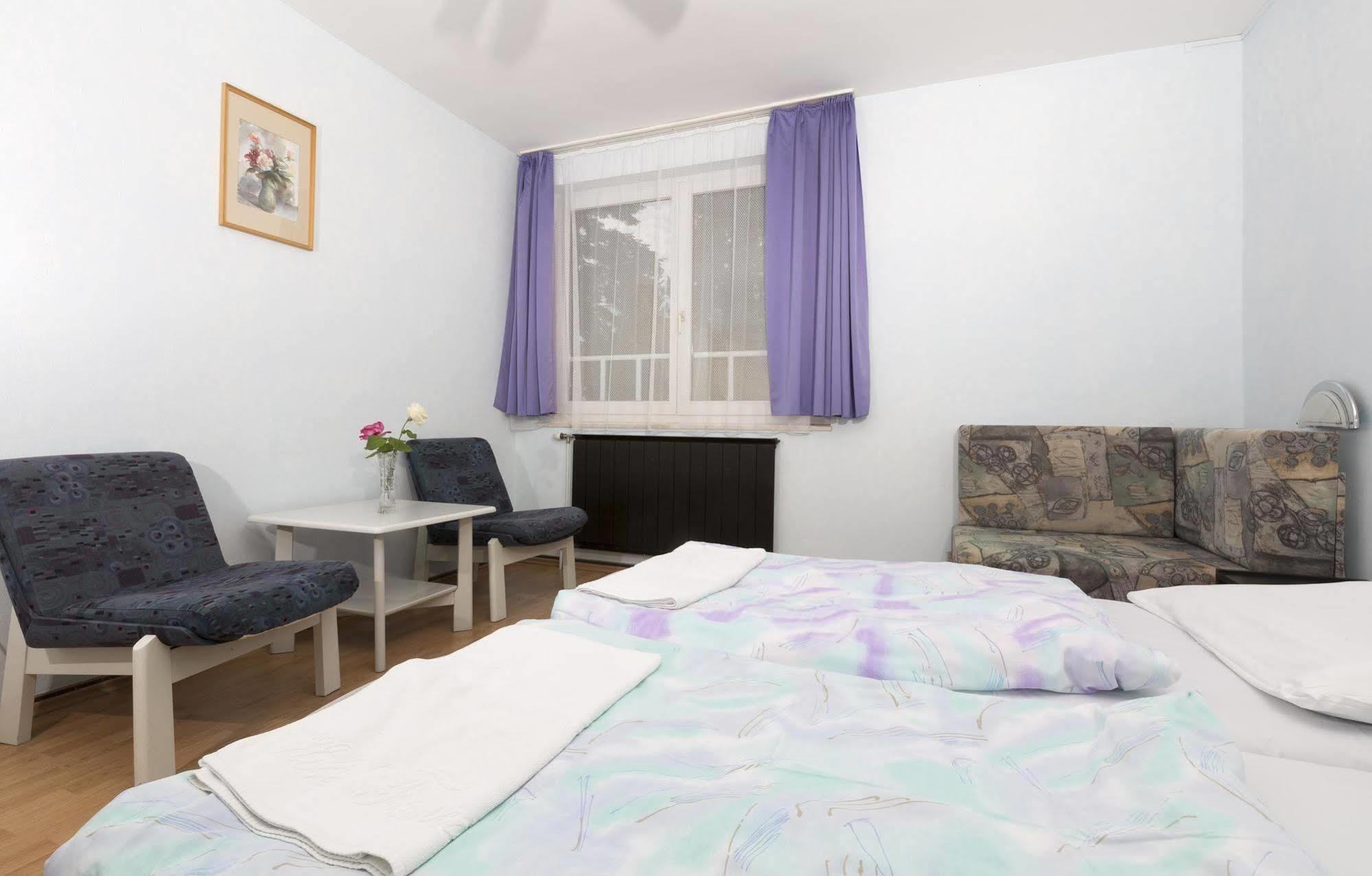 Hotel Francoise Balatonlelle Dış mekan fotoğraf