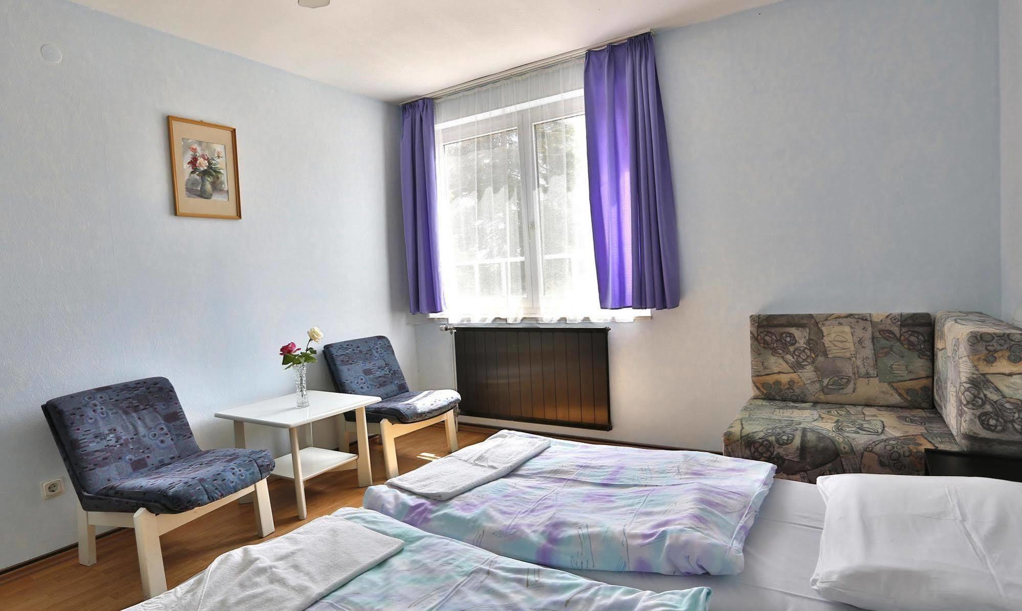 Hotel Francoise Balatonlelle Dış mekan fotoğraf